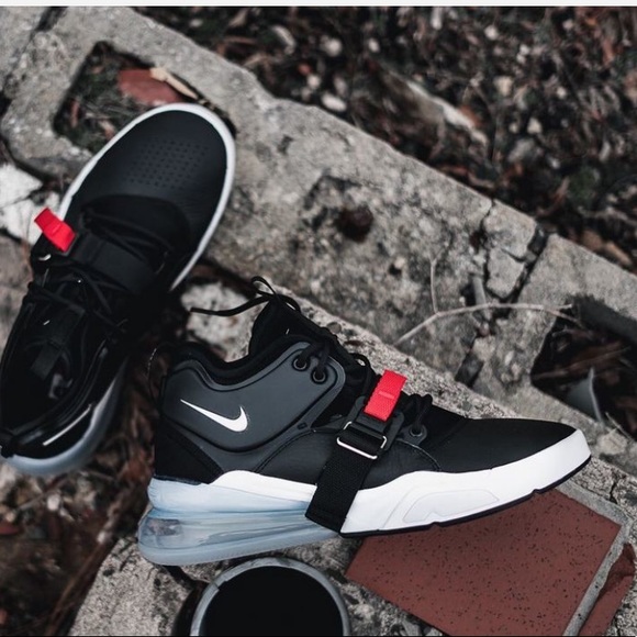 Nike Shoes - Nike air force 270 sneakers